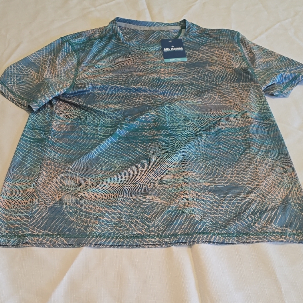 Reel Legends size Large Blue Prairie Sunset Patterned UPF 50 QUICK DRY T-Shirt